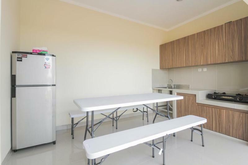 Reddoorz Near Soekarno Hatta Airport Jakarta Exterior photo